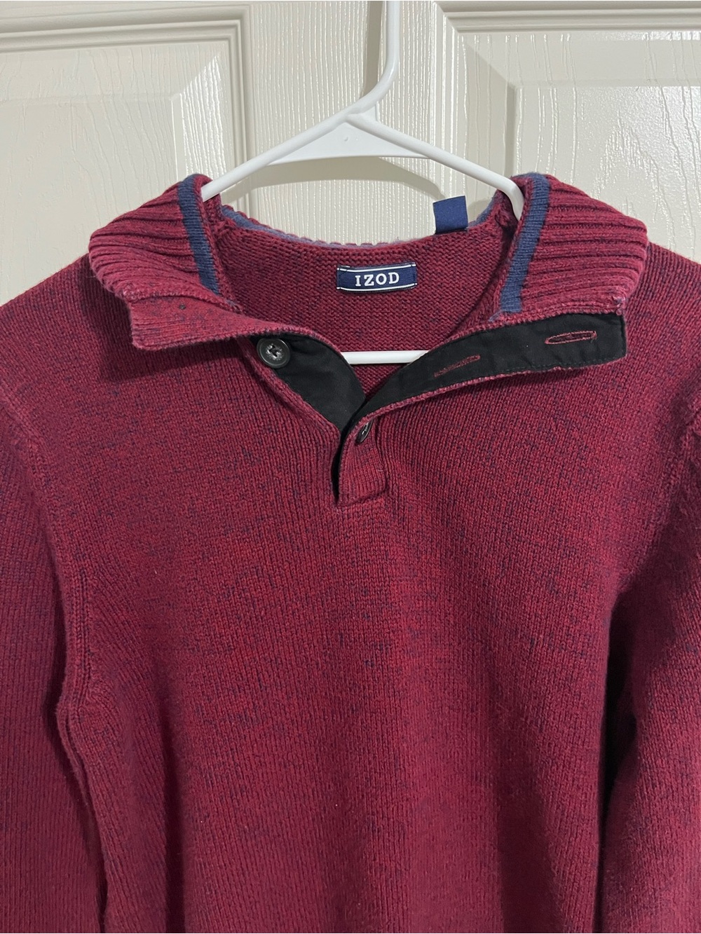 Izod Men's Red Knit Sweater - Picture 3 of 5